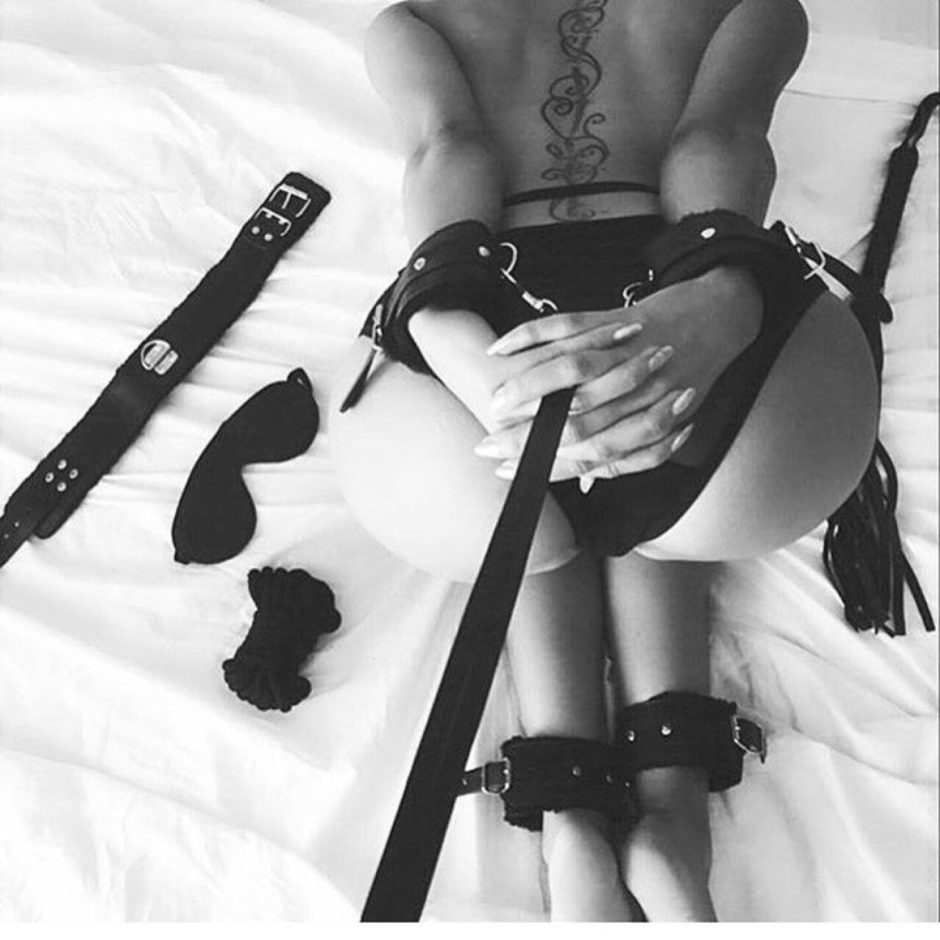 Bdsm сбруя большая грудь