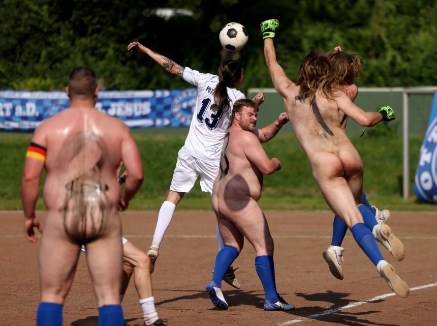 Спортивные состязания ню