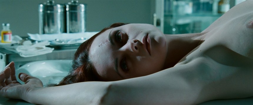Кристина Риччи в морге - жизнь за гранью (2009)