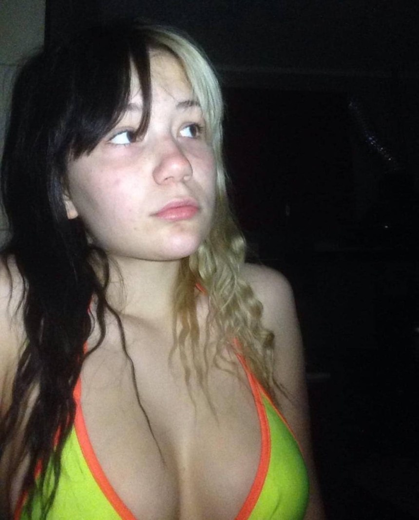 Проданные интимные фотографии